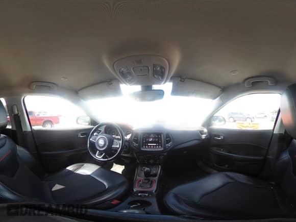 2020 Jeep Compass Trailhawk с VIN 3C4NJDDB4LT184257, выставлен на аукционе IAAI как лот 42728615 с пробегом 108 487 миль миль и . История ставок и продаж доступна на DreamBid. Изображение 19.
