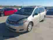 2010 Toyota Sienna CE с VIN 5TDKK4CC1AS311855, выставлен на аукционе IAAI как лот 43597599 с пробегом 196 958 миль миль и . История ставок и продаж доступна на DreamBid. Изображение 6.