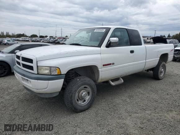 1997 Dodge 2500 with VIN 3B7KF23Z3VG816748, listed as a Copart auction lot 85369485 with 184,012 mi miles and Clean title. Bid and sale history available at DreamBid. Image 1.