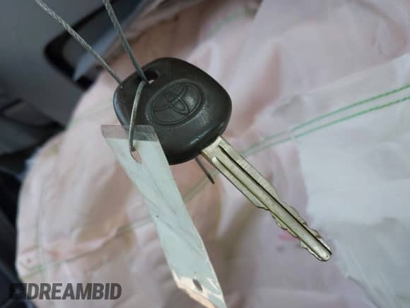 2013 Toyota Sienna LE z VIN 5TDJK3DC6DS070951, wystawiony jako IAAI lot #42468510 z przebiegiem 235 537 mil mil oraz . Historia ofert i sprzedaży dostępna na DreamBid. Obrazek 11.