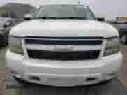 2010 Chevrolet Suburban LT z VIN 1GNUCJE02AR229968, wystawiony jako Copart lot #56762975 z przebiegiem 305 863 mil mil oraz Szkoda całkowita • Salvage title. Historia ofert i sprzedaży dostępna na DreamBid. Obrazek 5.