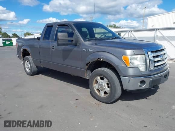 2012 Ford F-150 XLT with VIN 1FTFX1EF0CFA15379, listed as a IAAI auction lot 43438928 with 123,770 mi miles and . Bid and sale history available at DreamBid. Image 1.