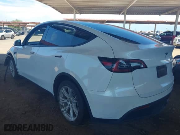 2021 Tesla Model Y Long Range с VIN 5YJYGDEE2MF161838, выставлен на аукционе IAAI как лот 43250955 с пробегом 97 847 миль миль и . История ставок и продаж доступна на DreamBid. Изображение 3.