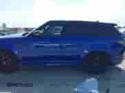 2021 Land Rover Range Rover Sport SVR z VIN SALWZ2RE8MA781806, wystawiony jako IAAI lot #42480226 z przebiegiem 38 073 mil mil oraz . Historia ofert i sprzedaży dostępna na DreamBid. Obrazek 15.