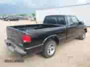 2000 Chevrolet S-10 LS with VIN 1GCCS195XY8241217, listed as a IAAI auction lot 42817231 with 157,044 mi miles and . Bid and sale history available at DreamBid. Image 4.