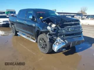 2019 Toyota Tundra SR5 с VIN 5TFAY5F1XKX788189, выставлен на аукционе IAAI как лот 41313276 с пробегом 109 288 миль миль и . История ставок и продаж доступна на DreamBid. Изображение 1.