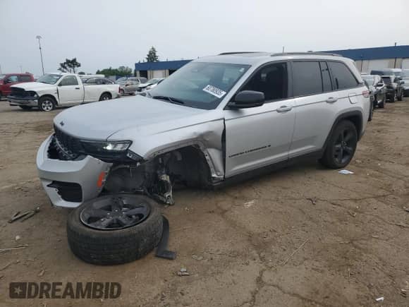2024 Jeep Grand Cherokee Altitude X with VIN 1C4RJHAG3RC706776, listed as a Copart auction lot 60780935 with 64,810 mi miles and Salvage title. Bid and sale history available at DreamBid. Image 1.