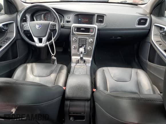 2016 Volvo S60 T5 Premier с VIN YV1612TK1G2406636, выставлен на аукционе Copart как лот 67200995 с пробегом 131 305 миль миль и Списание • Salvage title. История ставок и продаж доступна на DreamBid. Изображение 8.