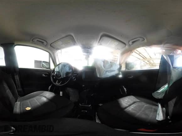 2018 Jeep Renegade Latitude with VIN ZACCJBBB7JPG72072, listed as a IAAI auction lot 42643680 with 132,530 mi miles and . Bid and sale history available at DreamBid. Image 18.
