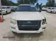 2010 Ford Explorer XLT z VIN 1FMEU6DE4AUA10863, wystawiony jako Copart lot #81406715 z przebiegiem 104 068 mil mil oraz Szkoda całkowita • Salvage title. Historia ofert i sprzedaży dostępna na DreamBid. Obrazek 5.