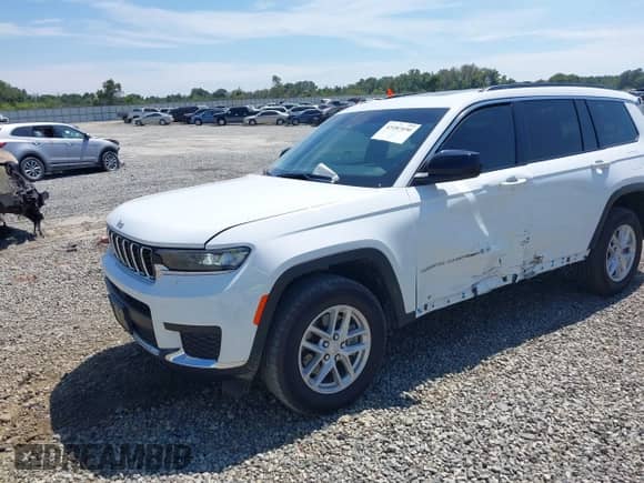 2025 Jeep Grand Cherokee Altitude X z VIN 1C4RJJAG5S8631580, wystawiony jako IAAI lot #43187690 z przebiegiem 14 194 mil mil oraz . Historia ofert i sprzedaży dostępna na DreamBid. Obrazek 18.