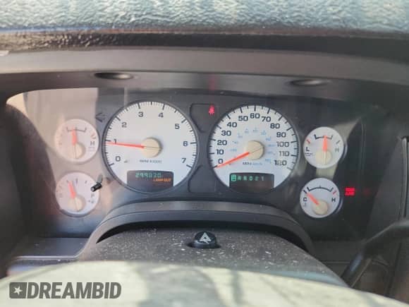 2002 Dodge 1500 с VIN 3D7HU18N62G153404, выставлен на аукционе Copart как лот 66246925 с пробегом 299 830 миль миль и Списание • Salvage title. История ставок и продаж доступна на DreamBid. Изображение 9.