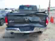 2018 Ram 1500 Big Horn z VIN 1C6RR7GT4JS199346, wystawiony jako IAAI lot #42424832 z przebiegiem 125 858 mil mil oraz . Historia ofert i sprzedaży dostępna na DreamBid. Obrazek 6.