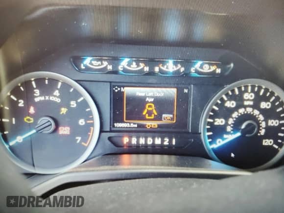 2017 Ford F-150 XL с VIN 1FTEW1EF3HKC64661, выставлен на аукционе Copart как лот 82678925 с пробегом 109 693 миль миль и Списание • Salvage title. История ставок и продаж доступна на DreamBid. Изображение 9.