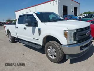 2018 Ford F-250 XL with VIN 1FT7W2BT9JEB32128, listed as a IAAI auction lot 42921591 with 203,507 mi miles and . Bid and sale history available at DreamBid. Image 1.
