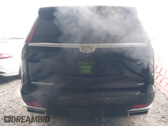 2021 Cadillac Escalade Premium Luxury with VIN 1GYS4BKL9MR247531, listed as a IAAI auction lot 41395941 with 69,650 mi miles and . Bid and sale history available at DreamBid. Image 17.