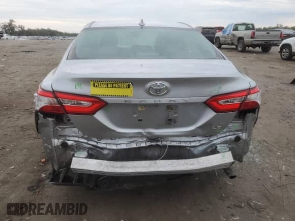 2019 Toyota Camry SE z VIN 4T1B11HK1KU853497, wystawiony jako Copart lot #82010015 z przebiegiem 101 804 mil mil oraz Szkoda całkowita • Salvage title. Historia ofert i sprzedaży dostępna na DreamBid. Obrazek 6.