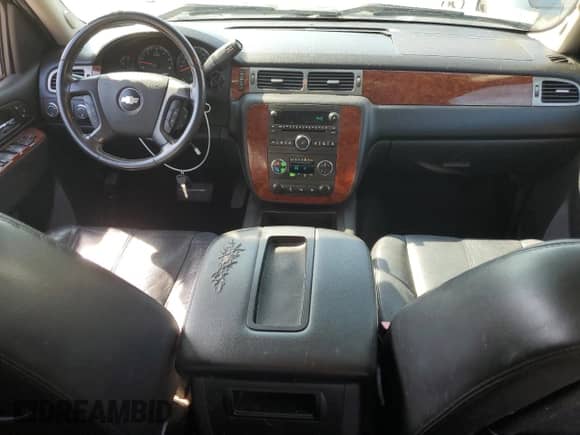 2010 Chevrolet Silverado 1500 LTZ с VIN 3GCRKTE30AG112865, выставлен на аукционе Copart как лот 67021155 с пробегом 164 797 миль миль и Чистый • Clean title. История ставок и продаж доступна на DreamBid. Изображение 8.