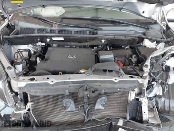 2014 Toyota Sienna SE with VIN 5TDXK3DC8ES485443, listed as a IAAI auction lot 42685176 with 91,853 mi miles and . Bid and sale history available at DreamBid. Image 10.