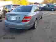 2009 Mercedes-Benz C 300 Sport z VIN WDDGF81X29R056723, wystawiony jako IAAI lot #43491079 z przebiegiem 130 072 mil mil oraz . Historia ofert i sprzedaży dostępna na DreamBid. Obrazek 4.