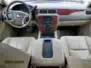 2010 Chevrolet Avalanche LT z VIN 3GNVKFE04AG108993, wystawiony jako Copart lot #65232155 z przebiegiem 204 479 mil mil oraz Szkoda całkowita • Salvage title. Historia ofert i sprzedaży dostępna na DreamBid. Obrazek 8.