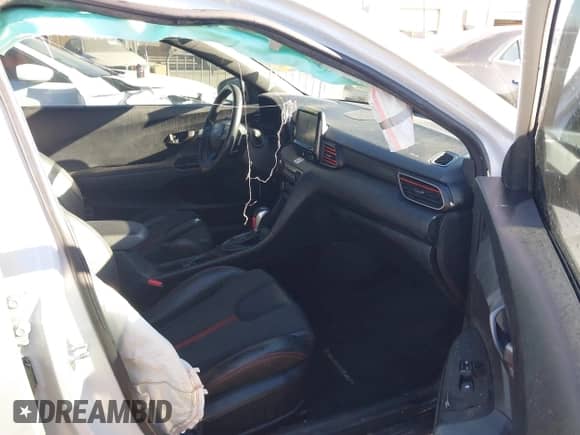 2019 Hyundai Veloster Turbo с VIN KMHTH6AB9KU012292, выставлен на аукционе IAAI как лот 41689034 с пробегом 81 278 миль миль и . История ставок и продаж доступна на DreamBid. Изображение 5.