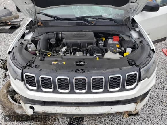 2024 Jeep Compass Latitude Lux с VIN 3C4NJDFN5RT155074, выставлен на аукционе Copart как лот 60969125 с пробегом 13 892 миль миль и Списание • Salvage title. История ставок и продаж доступна на DreamBid. Изображение 12.
