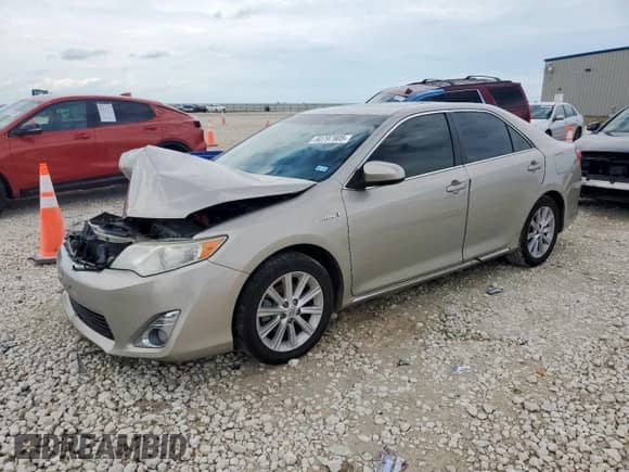 2013 Toyota Camry LE with VIN 4T1BD1FKXDU069056, listed as a Copart auction lot 70261715 with 170,259 mi miles and Salvage title. Bid and sale history available at DreamBid. Image 1.