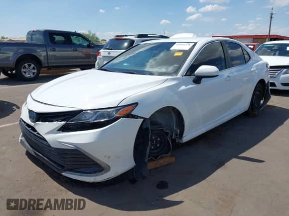 2022 Toyota Camry Hybrid LE with VIN 4T1C31AK8NU594181, listed as a IAAI auction lot 42666278 with 35,921 mi miles and . Bid and sale history available at DreamBid. Image 17.
