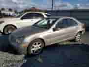 2004 Mercedes-Benz C 240 with VIN WDBRF81J14F463231, listed as a Copart auction lot 77785464 with 121,723 mi miles and Salvage title. Bid and sale history available at DreamBid. Image 1.