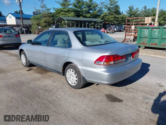 2001 Honda Accord LX with VIN 1HGCG665X1A142545, listed as a IAAI auction lot 42847516 with 171,574 mi miles and . Bid and sale history available at DreamBid. Image 3.