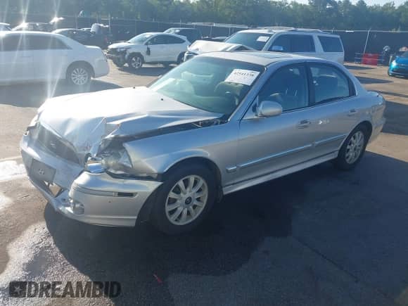 2005 Hyundai Sonata GLS z VIN KMHWF35H85A107660, wystawiony jako IAAI lot #42541338 z przebiegiem 195 167 mil mil oraz . Historia ofert i sprzedaży dostępna na DreamBid. Obrazek 16.