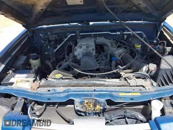 2001 Nissan Frontier SVE z VIN 1N6MD26Y51C342250, wystawiony jako IAAI lot #42158481 z przebiegiem 107 480 mil mil oraz . Historia ofert i sprzedaży dostępna na DreamBid. Obrazek 10.