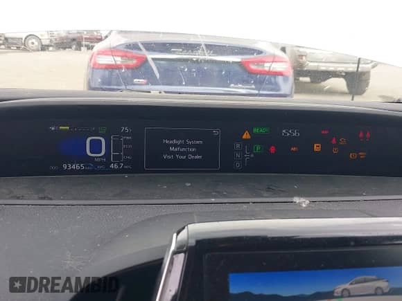 2018 Toyota Prius Plus z VIN JTDKARFP2J3078424, wystawiony jako IAAI lot #42532918 z przebiegiem 93 465 mil mil oraz . Historia ofert i sprzedaży dostępna na DreamBid. Obrazek 7.