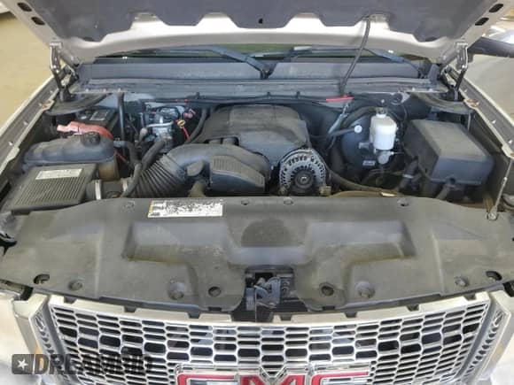 2008 GMC Sierra 1500 SL with VIN 2GTEC13C081242862, listed as a Copart auction lot 61257235 with 201,943 mi miles and Clean title. Bid and sale history available at DreamBid. Image 11.