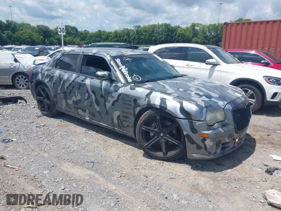 2006 Chrysler 300 C SRT-8 with VIN 2C3LA73W46H216929, listed as a IAAI auction lot 42660806 with 202,363 mi miles and . Bid and sale history available at DreamBid. Image 1.