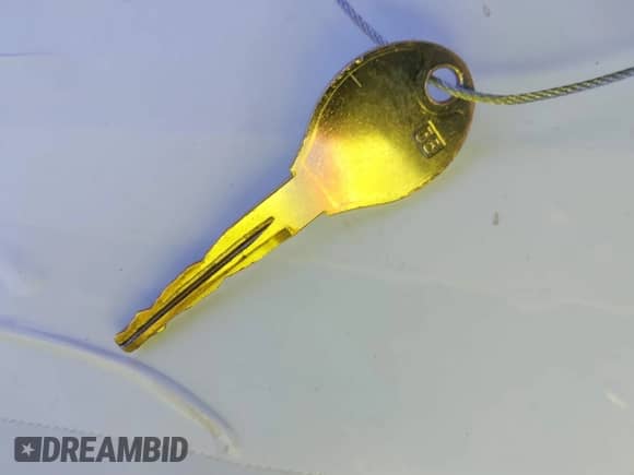 2015 Nissan Note S with VIN 3N1CE2CPXFL391417, listed as a IAAI auction lot 41465498 with 101,573 mi miles and . Bid and sale history available at DreamBid. Image 11.