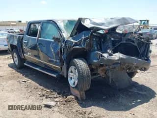 2018 Chevrolet Silverado 1500 LTZ z VIN 3GCUKSEC1JG131347, wystawiony jako IAAI lot #42384082 z przebiegiem Nie podano mil oraz . Historia ofert i sprzedaży dostępna na DreamBid. Obrazek 1.