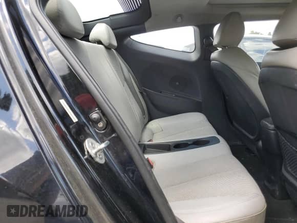 2012 Hyundai Veloster w/Gray Int z VIN KMHTC6AD8CU046631, wystawiony jako Copart lot #68106965 z przebiegiem 120 090 mil mil oraz Szkoda całkowita • Salvage title. Historia ofert i sprzedaży dostępna na DreamBid. Obrazek 10.