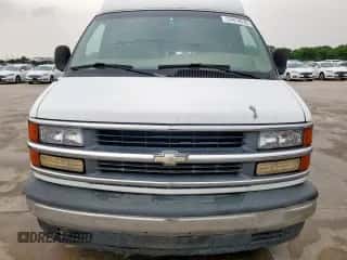 1999 Chevrolet Express с VIN 1GBFG15R5X1047259, выставлен на аукционе Copart как лот 57612635 с пробегом 115 058 миль миль и Списание • Salvage title. История ставок и продаж доступна на DreamBid. Изображение 5.