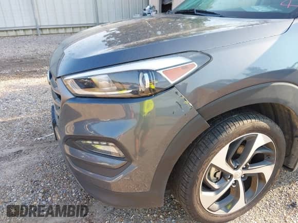 2016 Hyundai Tucson Sport z VIN KM8J33A2XGU142271, wystawiony jako IAAI lot #43153143 z przebiegiem 133 699 mil mil oraz . Historia ofert i sprzedaży dostępna na DreamBid. Obrazek 6.