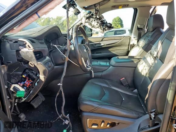 2018 Cadillac Escalade Luxury with VIN 1GYS3BKJ6JR373990, listed as a Copart auction lot 82245145 with 93,780 mi miles and Salvage title. Bid and sale history available at DreamBid. Image 7.