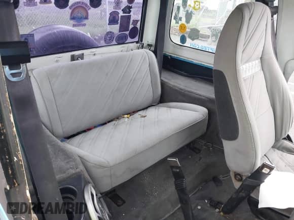 1995 Jeep Wrangler S с VIN 1J4FY19P2SP204182, выставлен на аукционе IAAI как лот 42704922 с пробегом 243 297 миль миль и . История ставок и продаж доступна на DreamBid. Изображение 8.