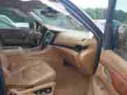 2016 Cadillac Escalade ESV Platinum с VIN 1GYS4KKJ1GR104298, выставлен на аукционе IAAI как лот 42347329 с пробегом 140 059 миль миль и . История ставок и продаж доступна на DreamBid. Изображение 5.