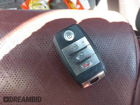 2016 Kia Sorento SXL с VIN 5XYPKDA13GG034557, выставлен на аукционе IAAI как лот 42846363 с пробегом 84 015 миль миль и . История ставок и продаж доступна на DreamBid. Изображение 11.