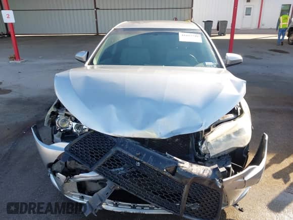 2017 Toyota Camry XLE z VIN 4T1BF1FK1HU660134, wystawiony jako IAAI lot #41697739 z przebiegiem 116 243 mil mil oraz . Historia ofert i sprzedaży dostępna na DreamBid. Obrazek 6.