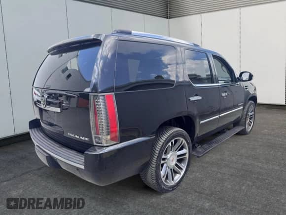 2012 Cadillac Escalade Premium с VIN 1GYS4CEF7CR220872, выставлен на аукционе Copart как лот 70952545 с пробегом 222 290 миль миль и Чистый • Clean title. История ставок и продаж доступна на DreamBid. Изображение 4.