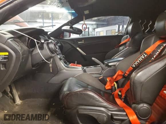 2014 Hyundai Genesis Coupe 2.0T с VIN KMHHT6KD5EU113841, выставлен на аукционе Copart как лот 88752975 с пробегом 85 431 миль миль и Списание • Salvage title. История ставок и продаж доступна на DreamBid. Изображение 7.