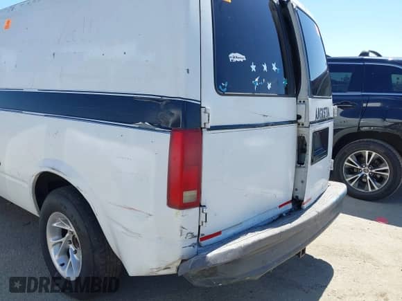 1997 Chevrolet Astro Cargo с VIN 1GCDM19W9VB131409, выставлен на аукционе IAAI как лот 42631068 с пробегом Не указан миль и . История ставок и продаж доступна на DreamBid. Изображение 6.