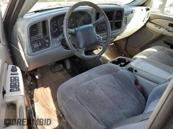 2002 Chevrolet Suburban LS с VIN 3GNEC16ZX2G265362, выставлен на аукционе Copart как лот 49386535 с пробегом 256 290 миль миль и Списание • Salvage title. История ставок и продаж доступна на DreamBid. Изображение 8.